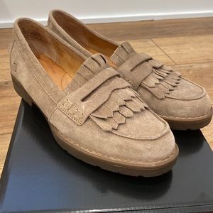 Born Ladies Tassel Loafer Size 8